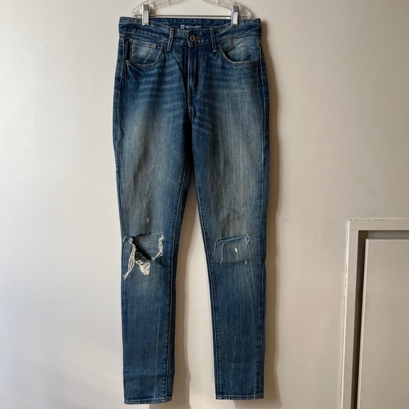 Levi’s High Rise skinny jeans with rip details - Picture 2 of 8
